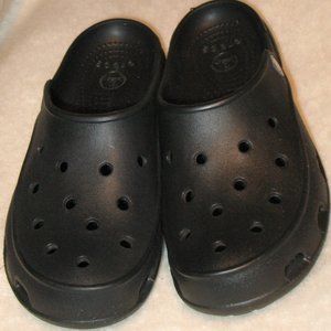 NEW Crocs -  Black Ladies Freesail - Size 6